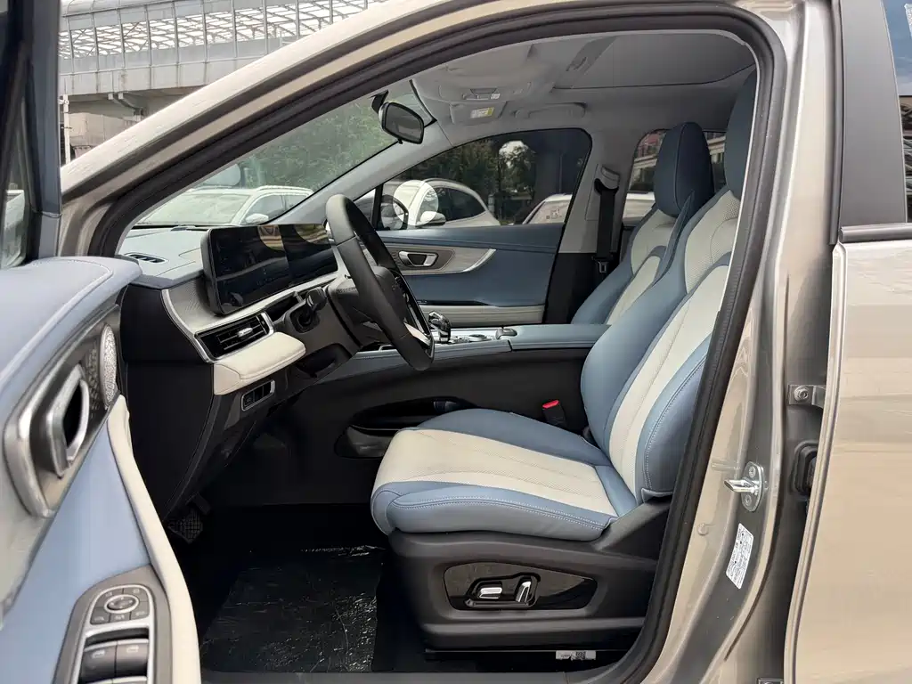Omoda 欧萌达 2023款 1.5 T CVT新潮PRO版