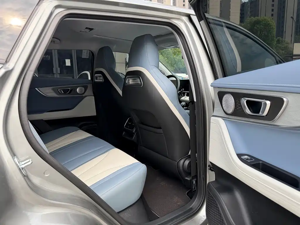 Omoda 欧萌达 2023款 1.5 T CVT新潮PRO版