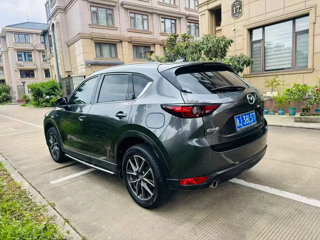 Mazda CX-5 Cloud Control 2.5 L Auto 2 WD Smart Supreme CN-VI