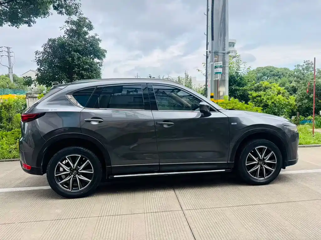Mazda CX-5 Cloud Control 2.5 L Auto 2 WD Smart Supreme CN-VI