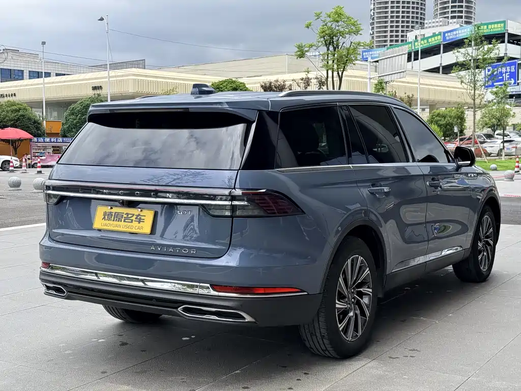 Aviator 3.0 T V6 4 WD Noble Elegant 6-seat