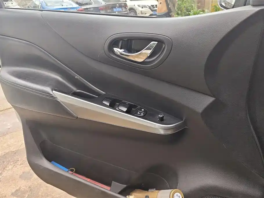 Terra 2.5 L XL Upper 4 WD Auto 4 WD Luxury