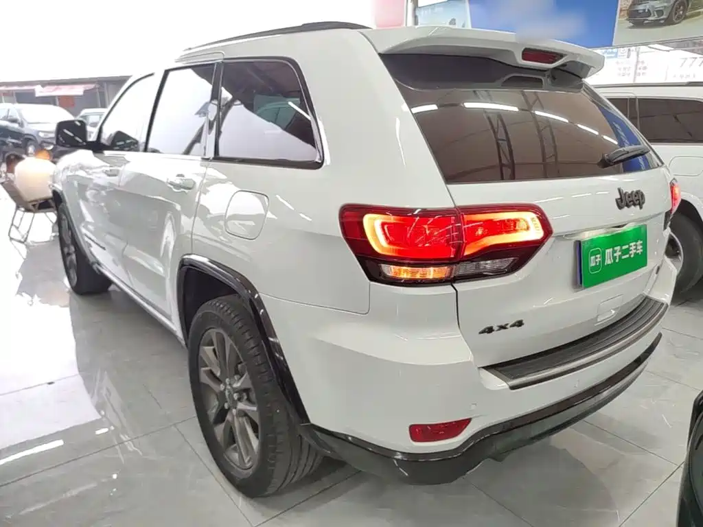 Grand Cherokee (Import) 大切诺基进口 2016款 3.6 L 75周年致敬版