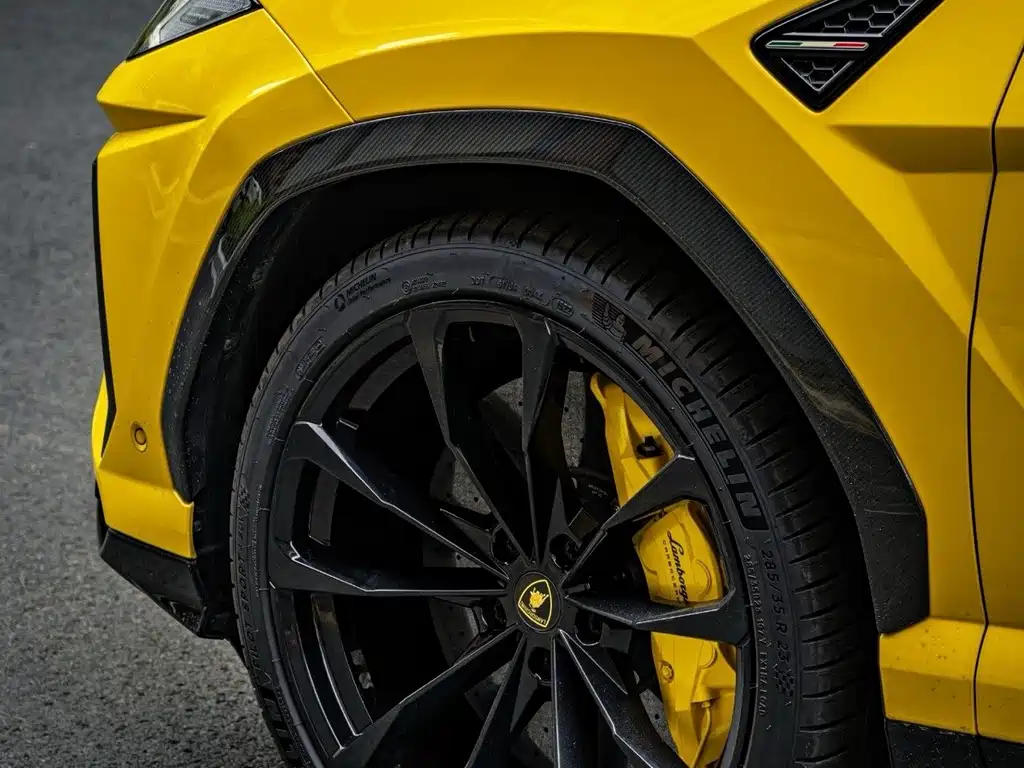 Urus 4.0 T V8