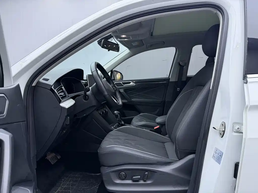 Tiguan L 280 TSI Auto 2 WD Trend Creative Limited