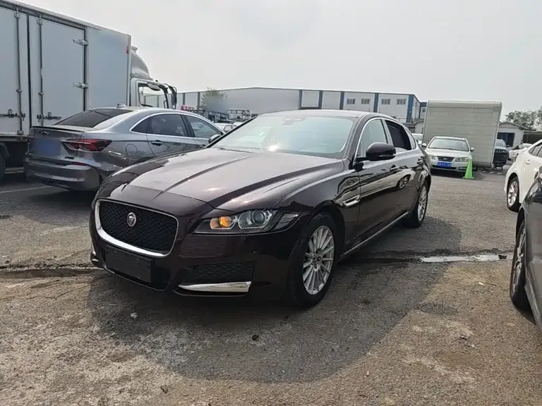 Jaguar XFL XFL 2.0 T 200 PS Luxury