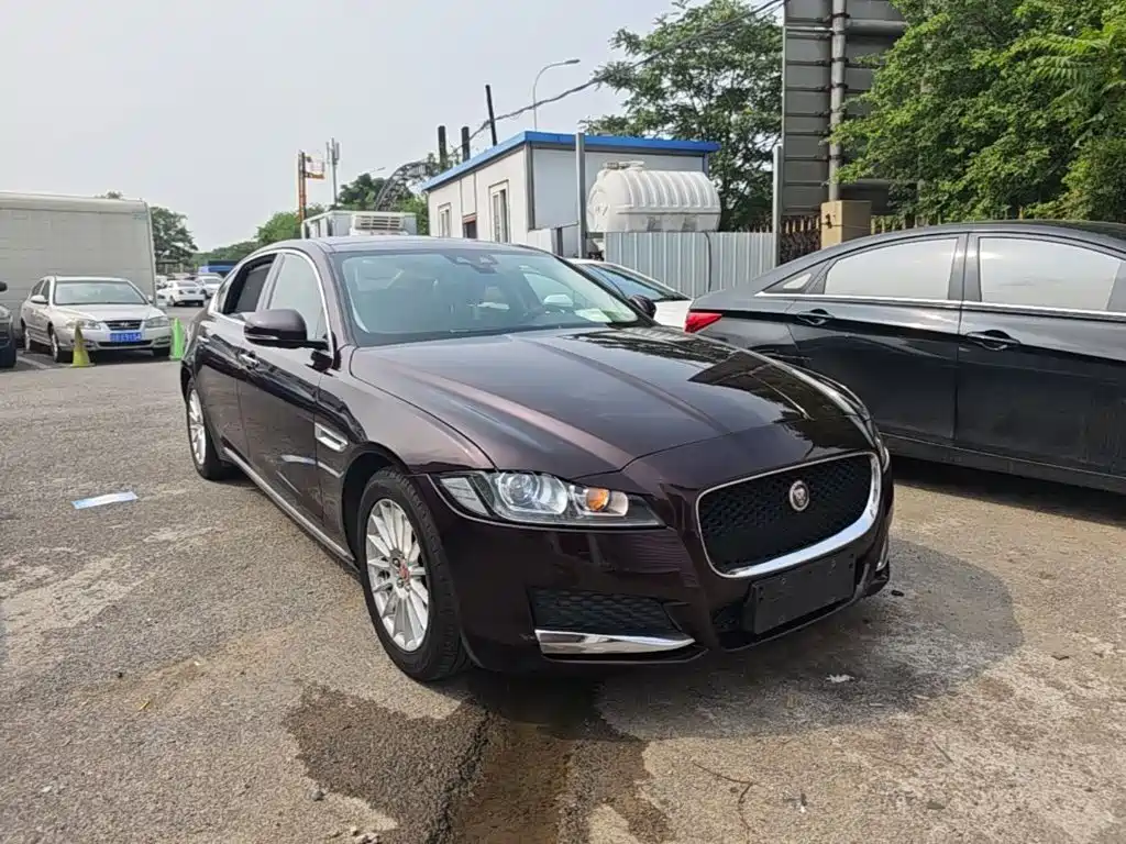 Jaguar XFL XFL 2.0 T 200 PS Luxury
