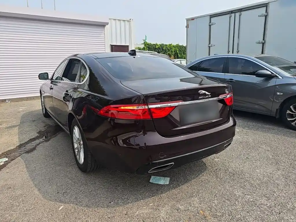 Jaguar XFL XFL 2.0 T 200 PS Luxury