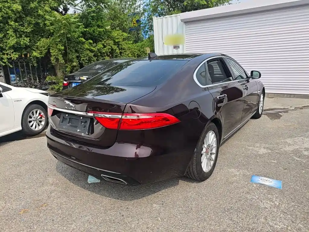 Jaguar XFL XFL 2.0 T 200 PS Luxury