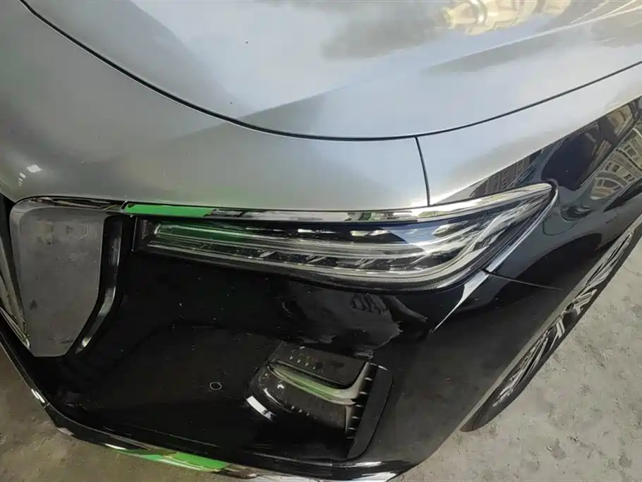 Hongqi H5 2.0 T Auto Flagship Smooth