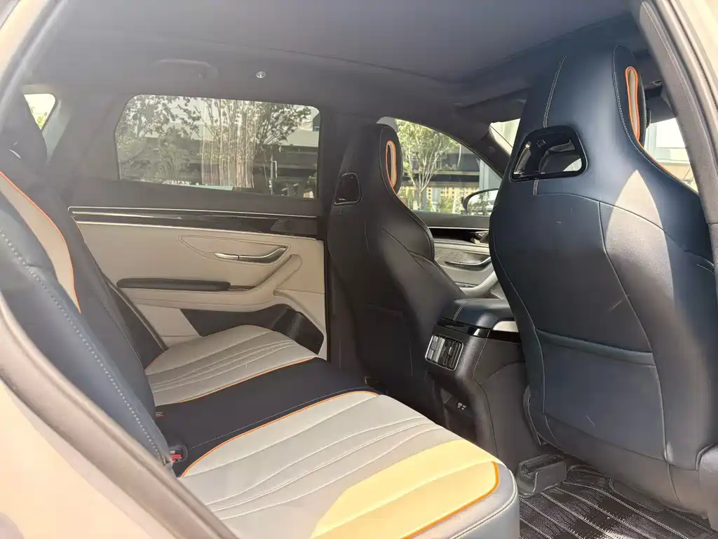 Song PLUS NEV Champion DM-i 150 KM Flagship PLUS