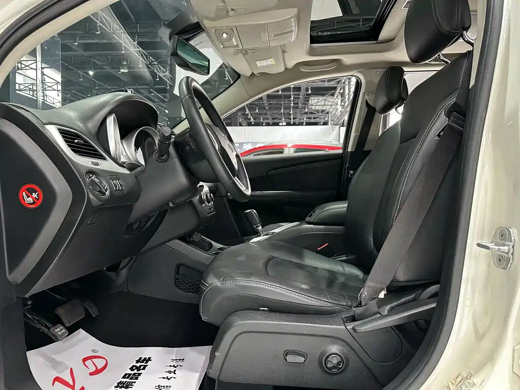 Journey 2.4 L 2 WD Premium Style