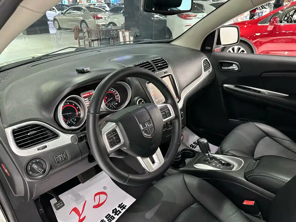 Journey 2.4 L 2 WD Premium Style