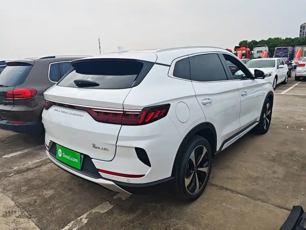 Song PLUS NEV DM-i 110 KM Flagship PLUS