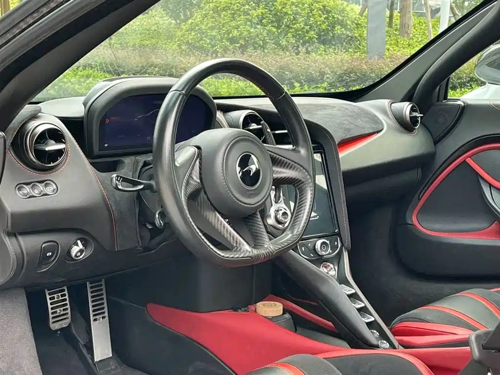 McLaren 720 S 4.0 T Coupe