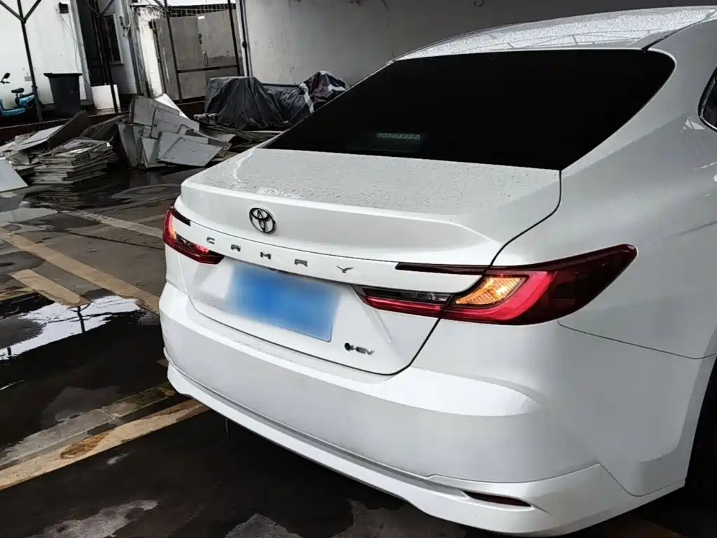 Camry 凯美瑞 2026款 双擎 2.0 HGVP 豪华版