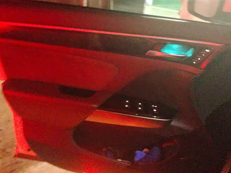 GAC Trumpchi GS8 320 T 2 WD Luxury Connected (7-seat)