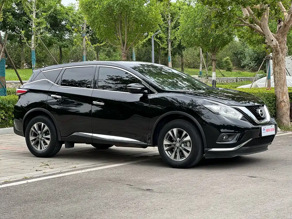 Murano 2.5 L XE 2 WD Elite