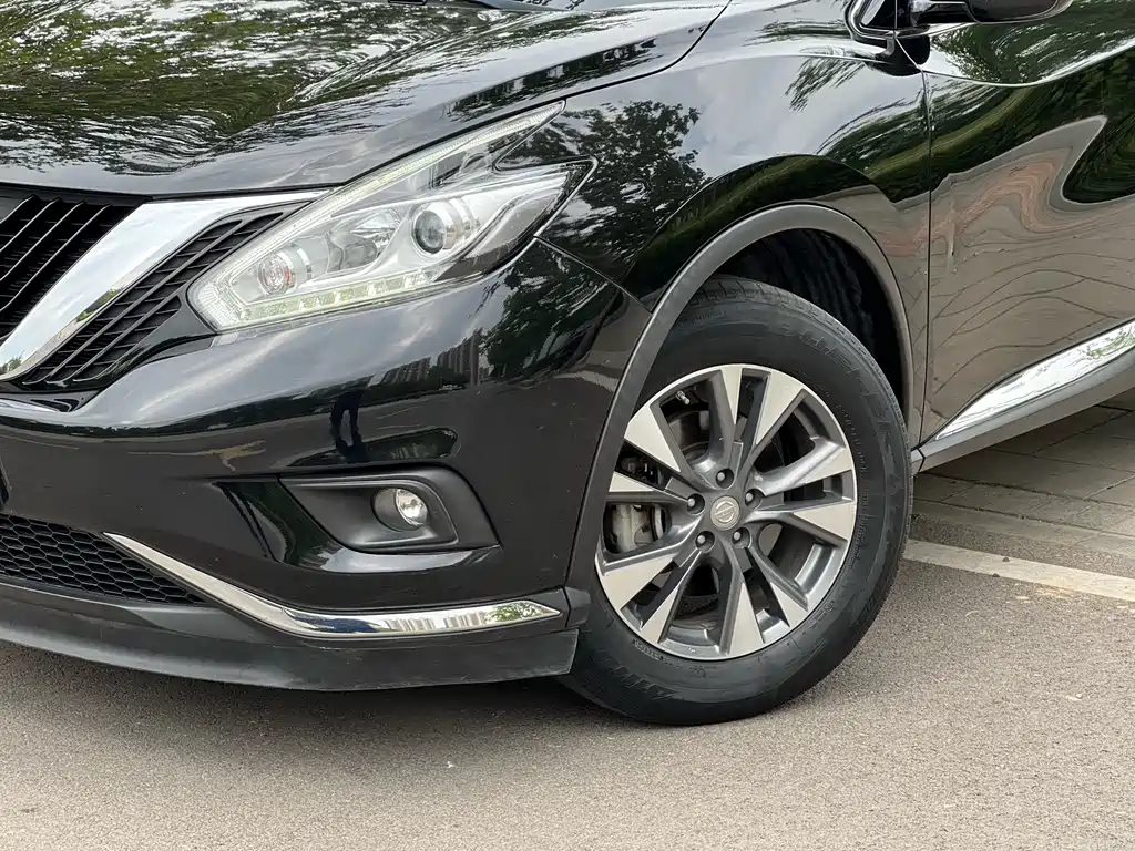 Murano 2.5 L XE 2 WD Elite