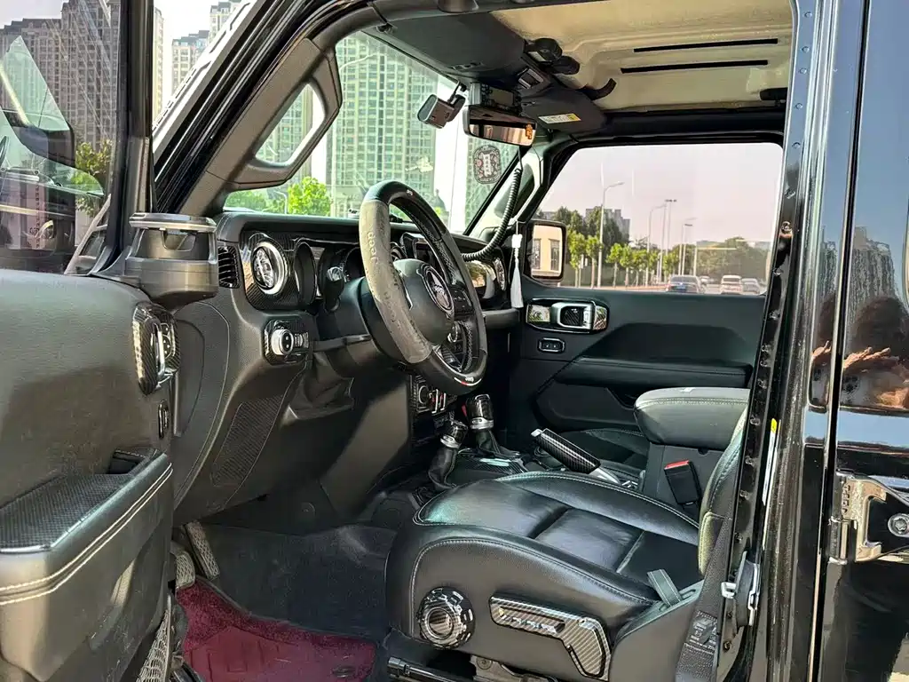Wrangler 2.0 T Sahara 4-door CN-VI