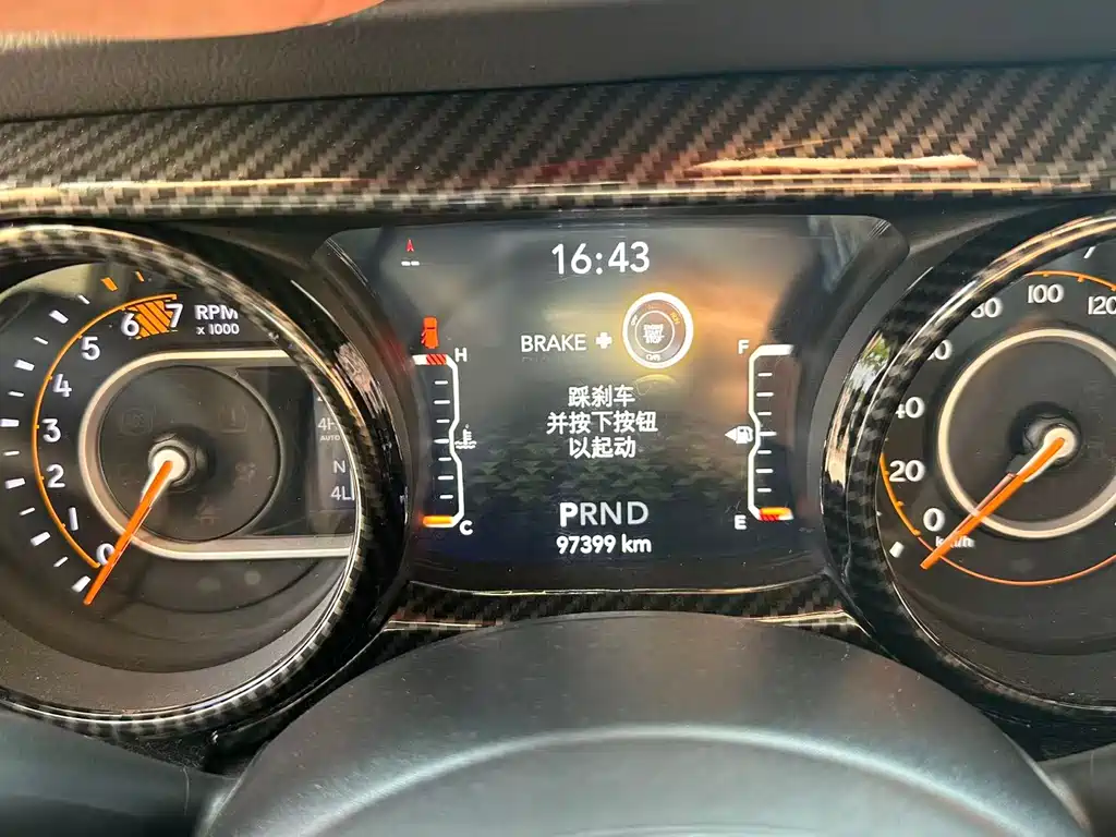 Wrangler 2.0 T Sahara 4-door CN-VI