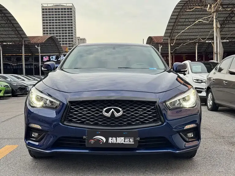 Infiniti Q50 L 2.0 T Progressive Enjoyment CN-VI