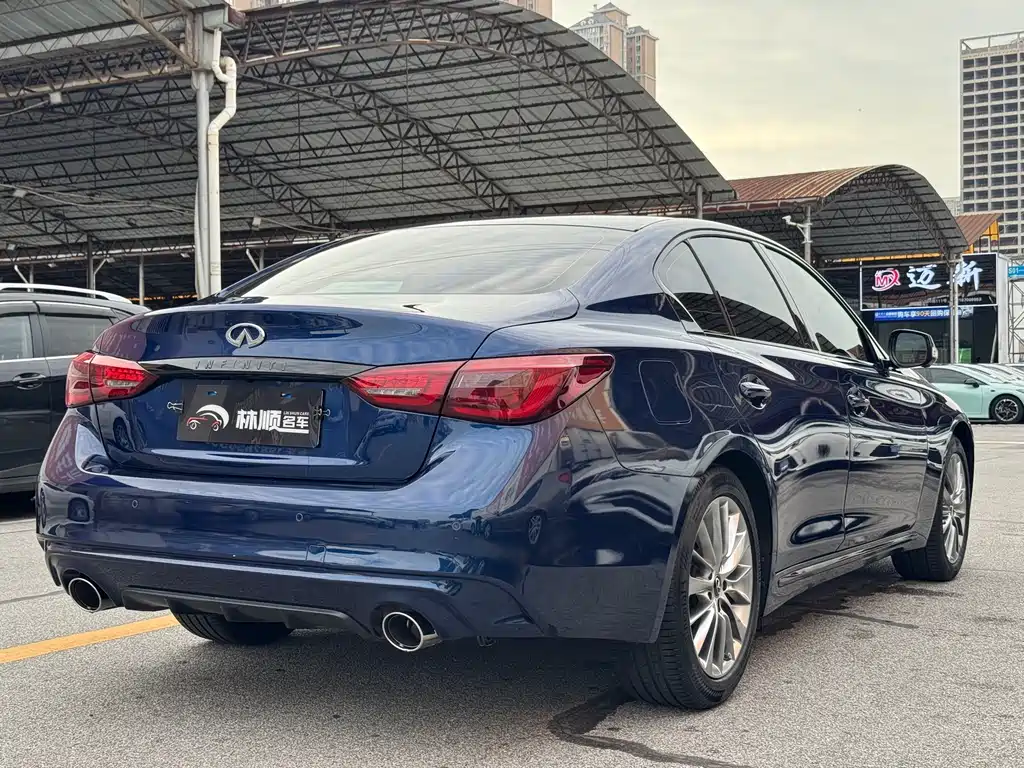 Infiniti Q50 L 2.0 T Progressive Enjoyment CN-VI