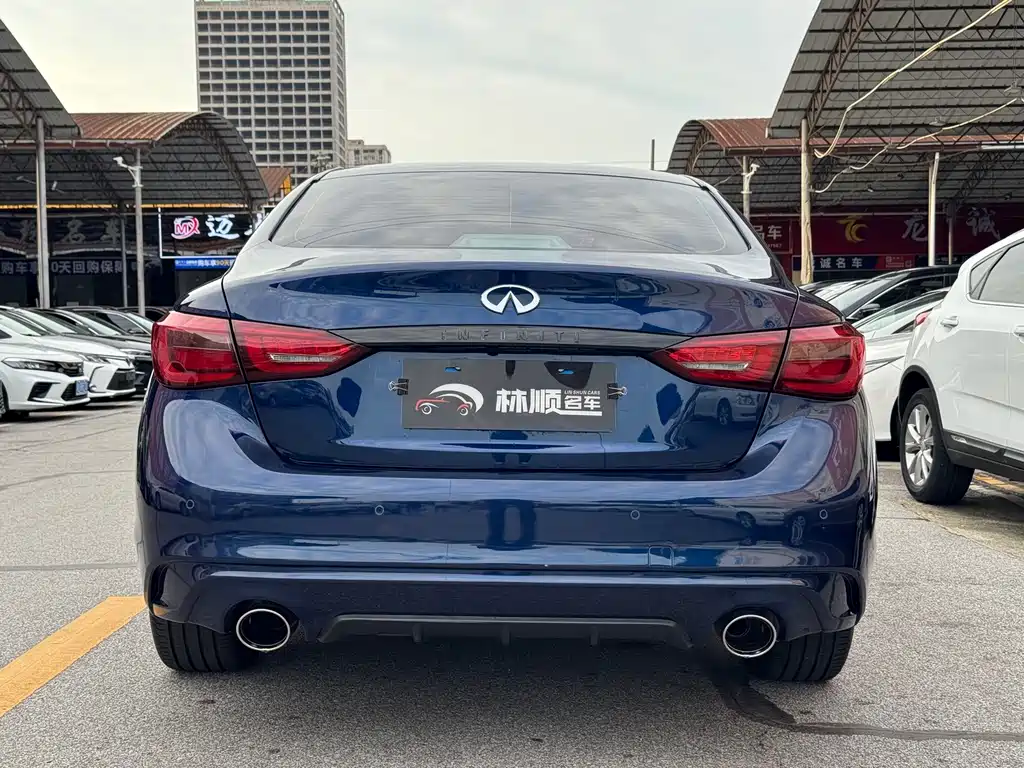 Infiniti Q50 L 2.0 T Progressive Enjoyment CN-VI