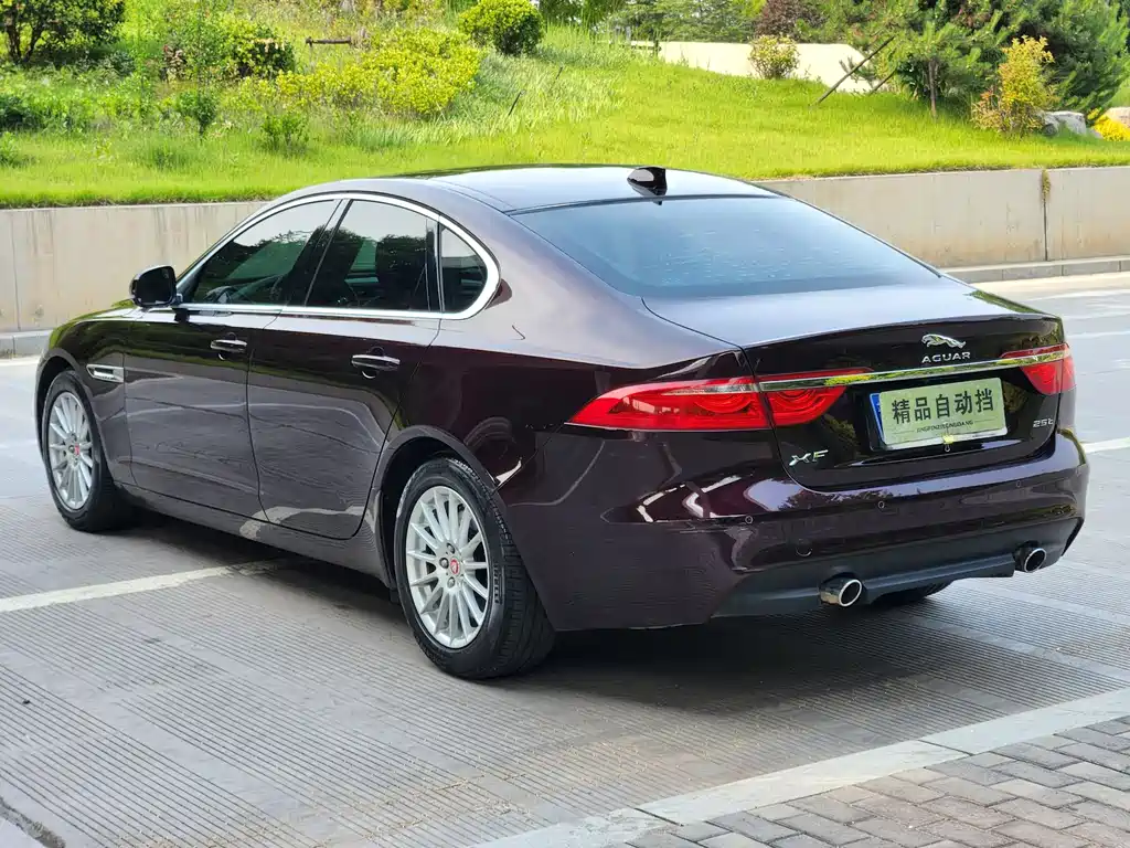Jaguar XF XF 2.0 T 2 WD Elegance
