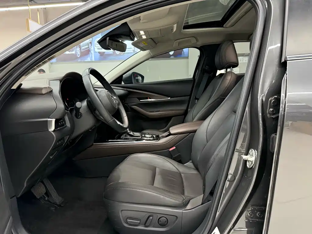 Mazda CX-30 2.0 L Auto Jiayue