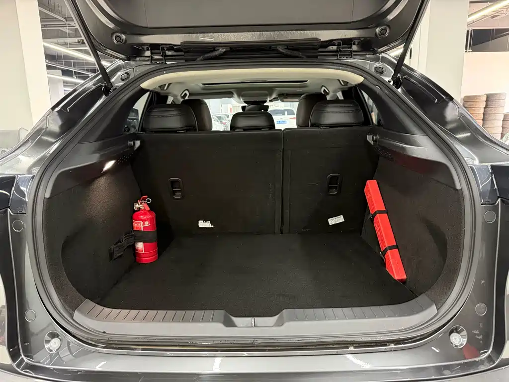 Mazda CX-30 2.0 L Auto Jiayue