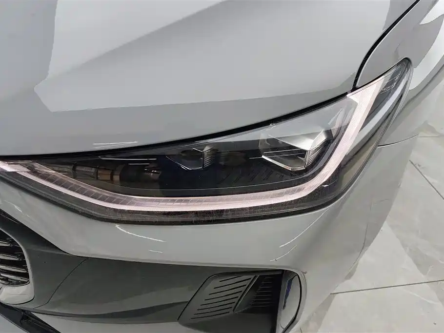 Fengyun A8 L 1.5 TGDI 145 km Comfort