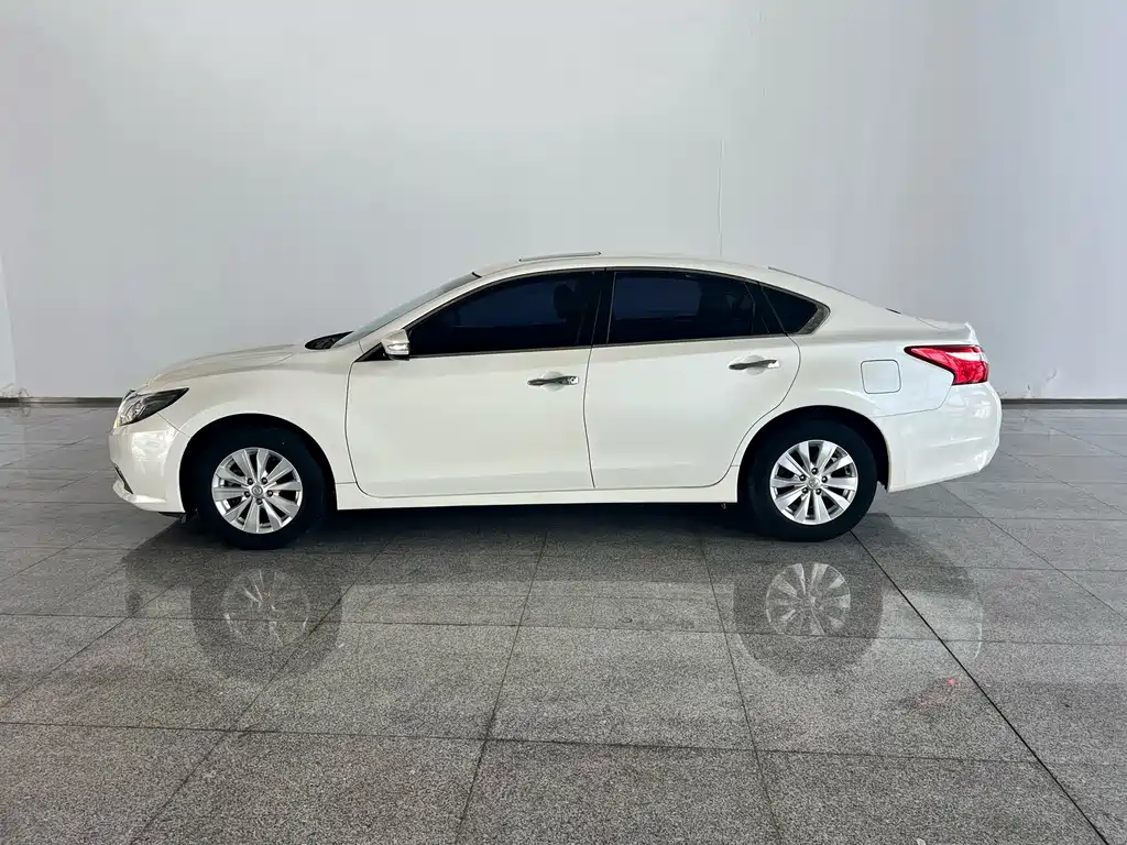 Teana Facelift 2.0 L XL Comfort