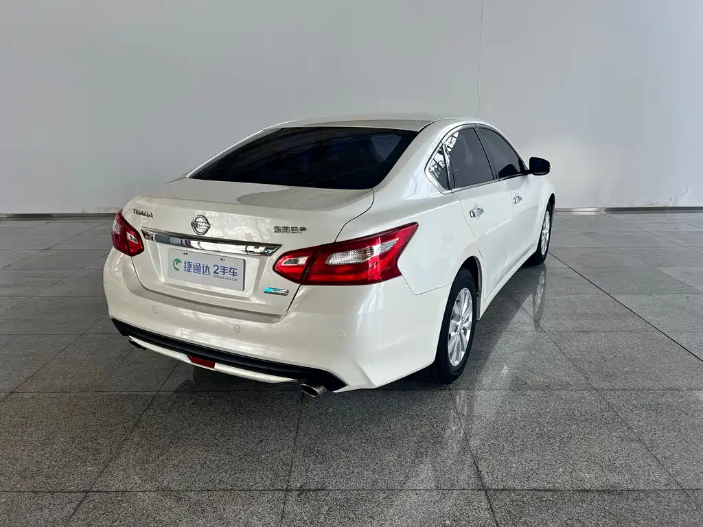 Teana Facelift 2.0 L XL Comfort