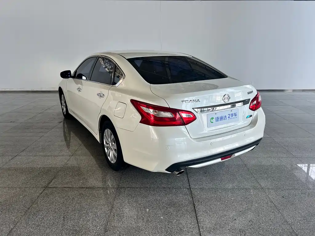 Teana Facelift 2.0 L XL Comfort
