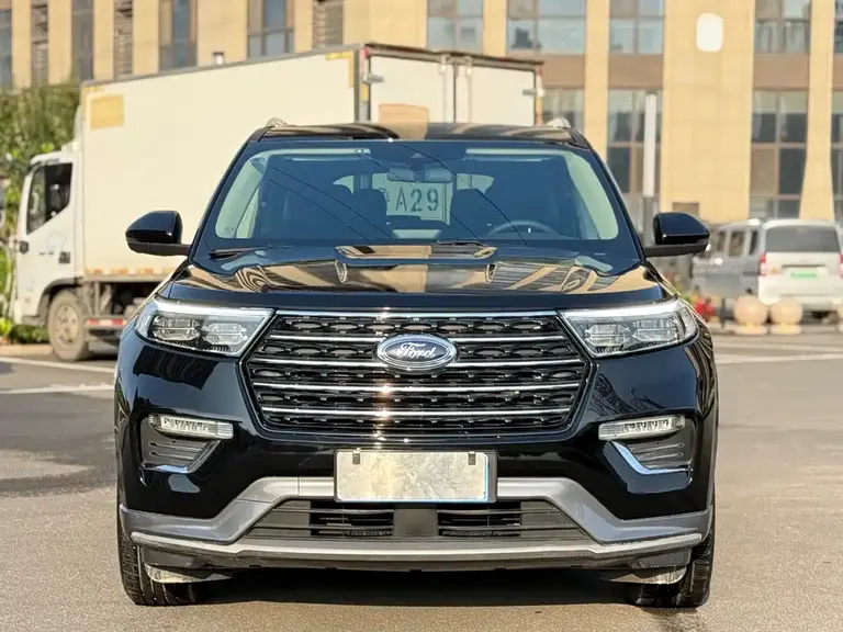 Ford Explorer EcoBoost 285 4 WD Style 6-seat