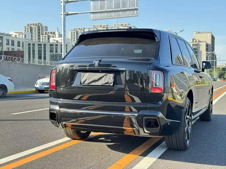 Rolls-Royce Cullinan Black Badge