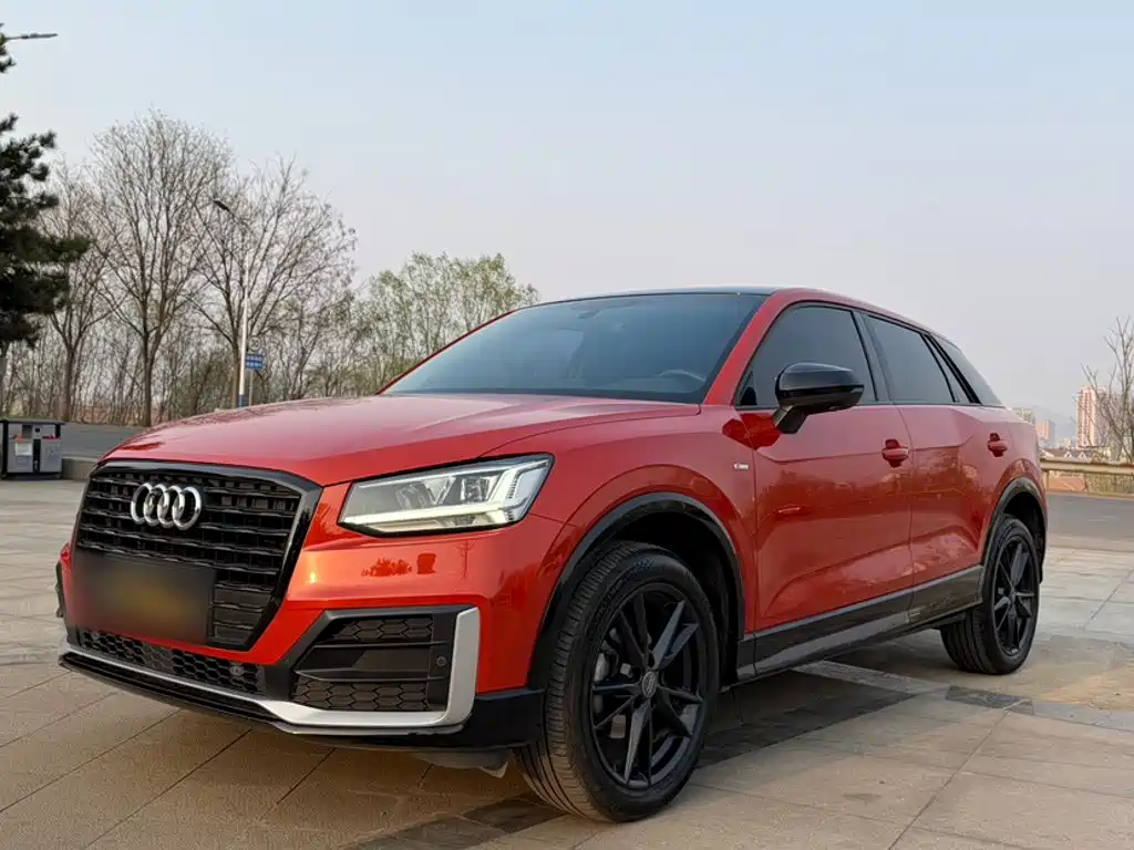 Audi Q2 L 35 TFSI Fashion Dynamic CN-V