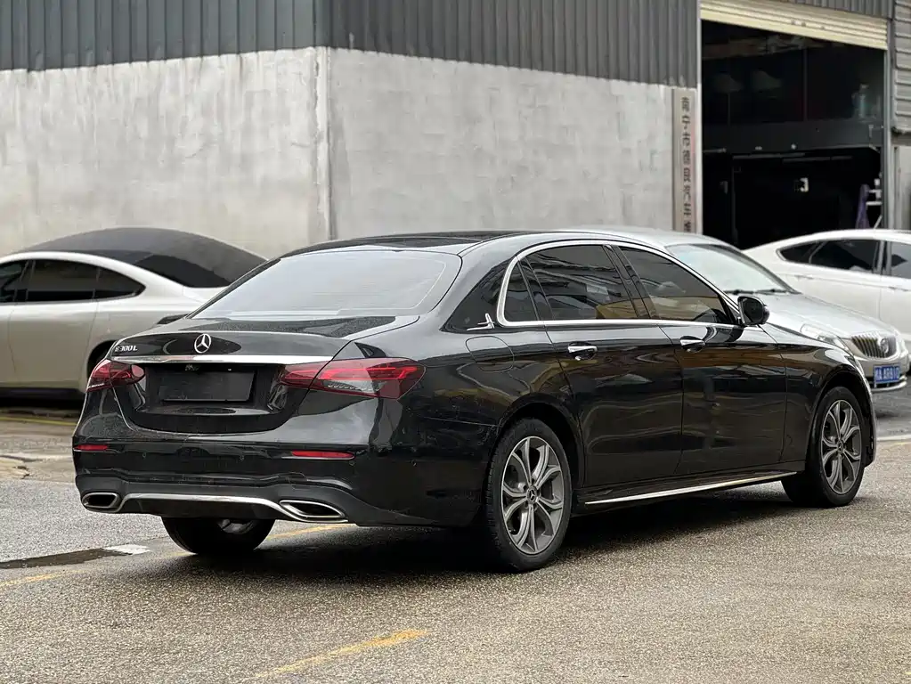 Mercedes-Benz E-Class E 300 L Sport Luxury