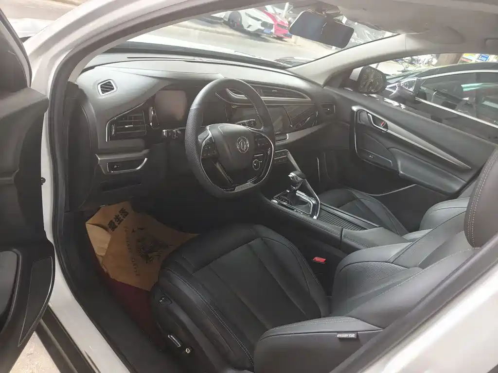 Dongfeng Fengshen AX7 1.6 T Auto AI Navigator CN-V