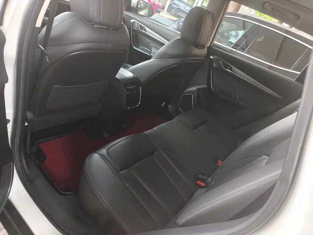 Dongfeng Fengshen AX7 1.6 T Auto AI Navigator CN-V