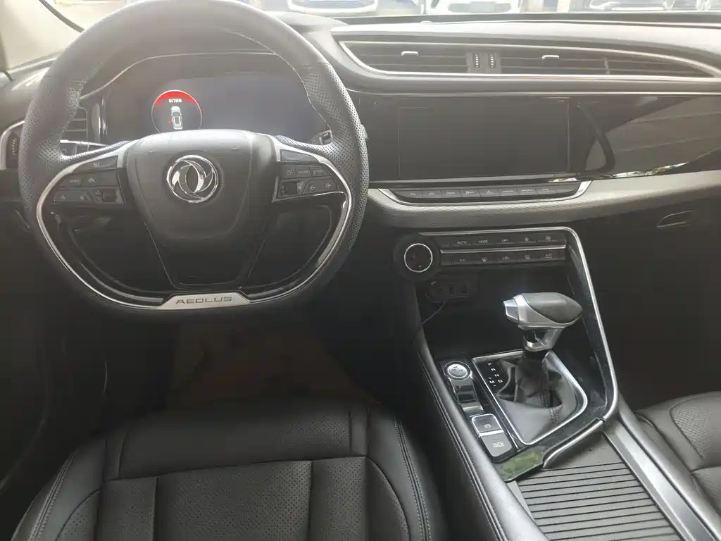 Dongfeng Fengshen AX7 1.6 T Auto AI Navigator CN-V