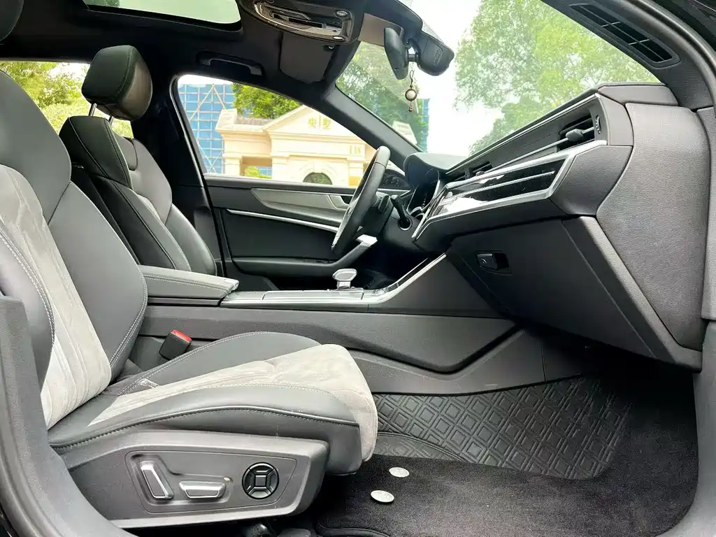 Audi A6 L 40 TFSI Luxury Dynamic