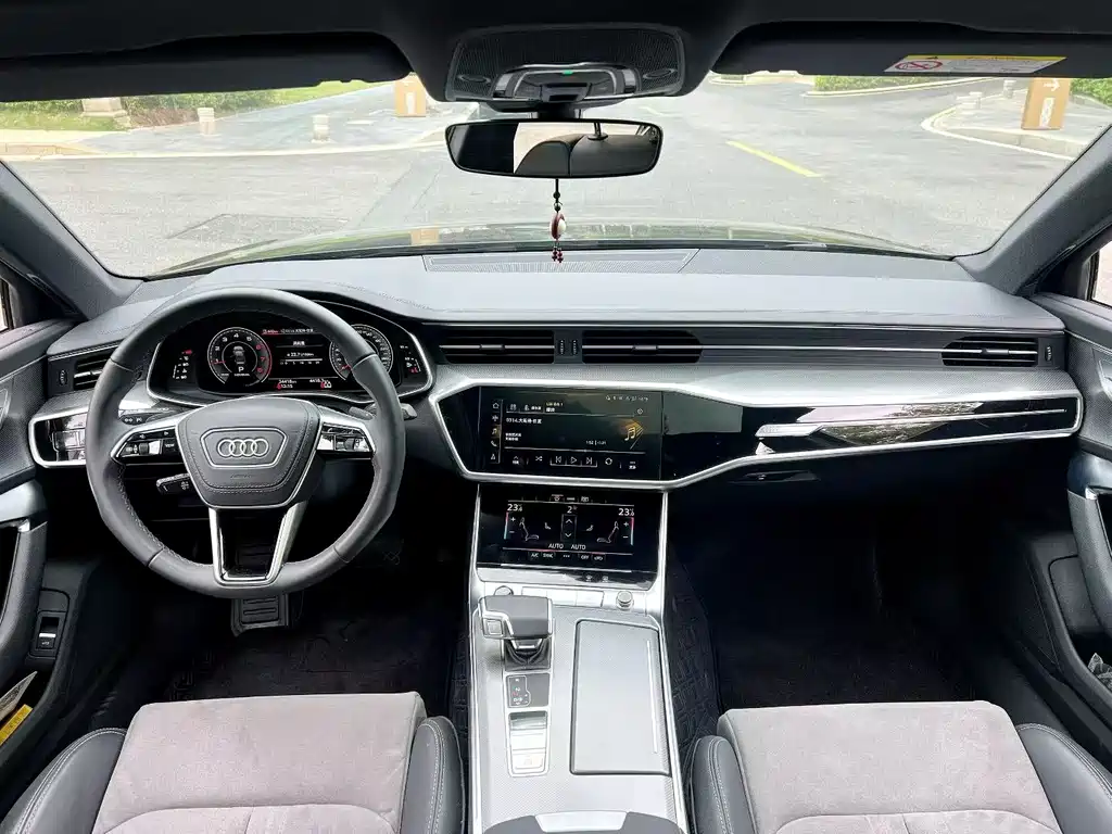 Audi A6 L 40 TFSI Luxury Dynamic