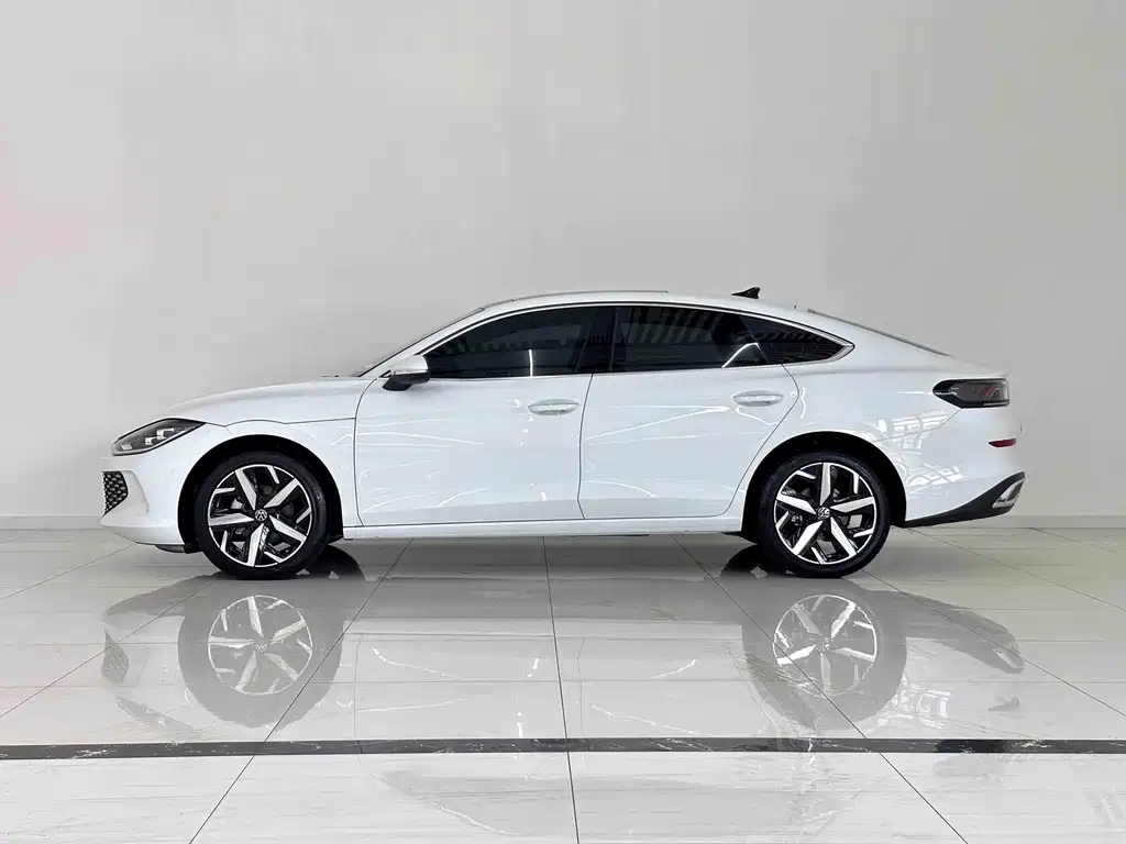Lamando Lamando L 280 TSI DSG Spicy Cool