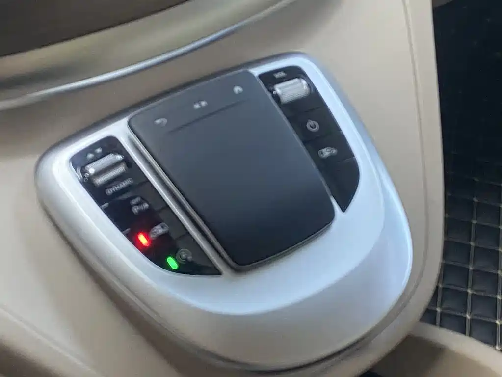 Mercedes-Benz V-Class V 260 L LWB Range Luxury