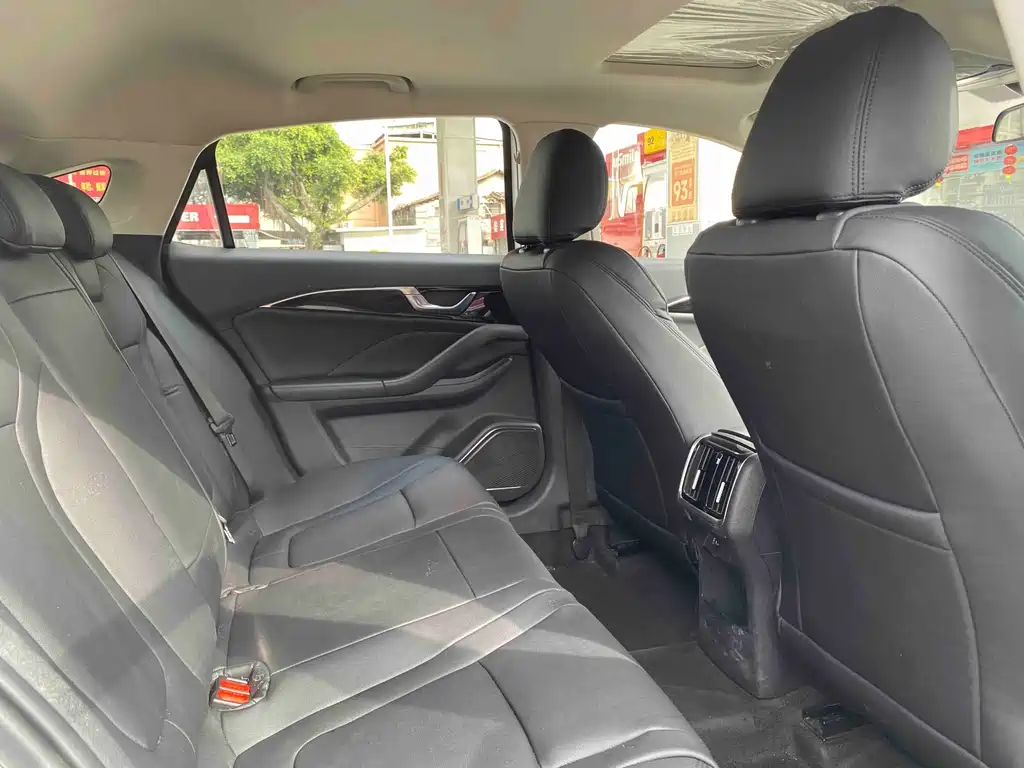 Besturn B70 3 rd Gen 1.5 T Auto Pleasure