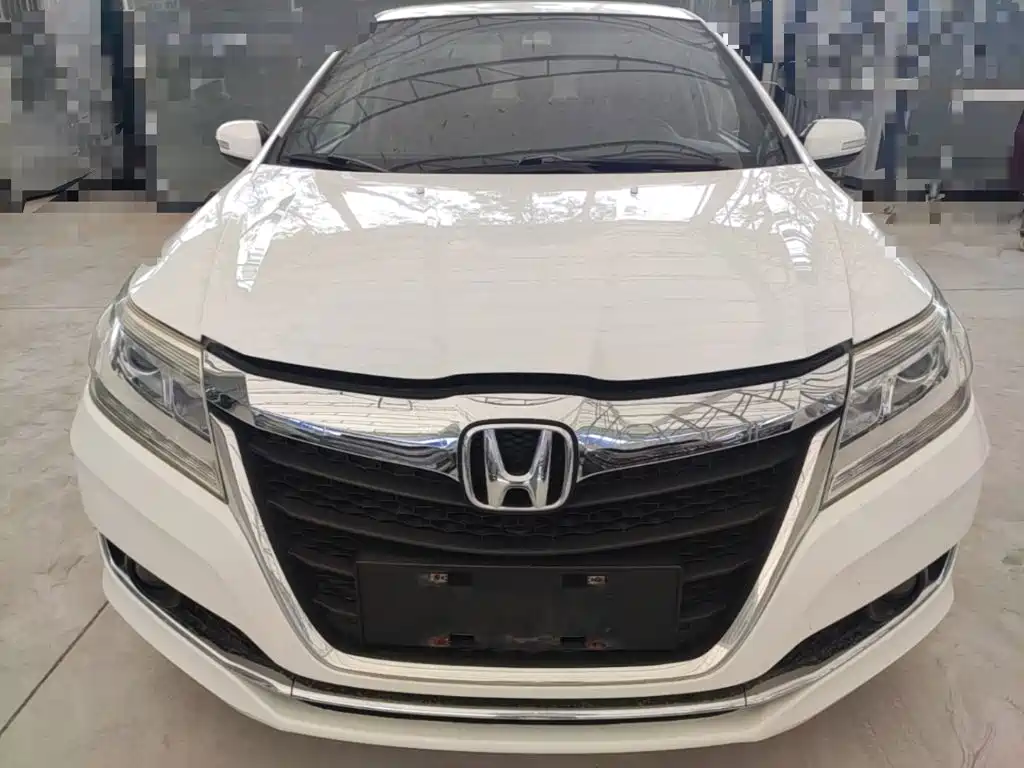 Crider 1.8 L CVT Luxury