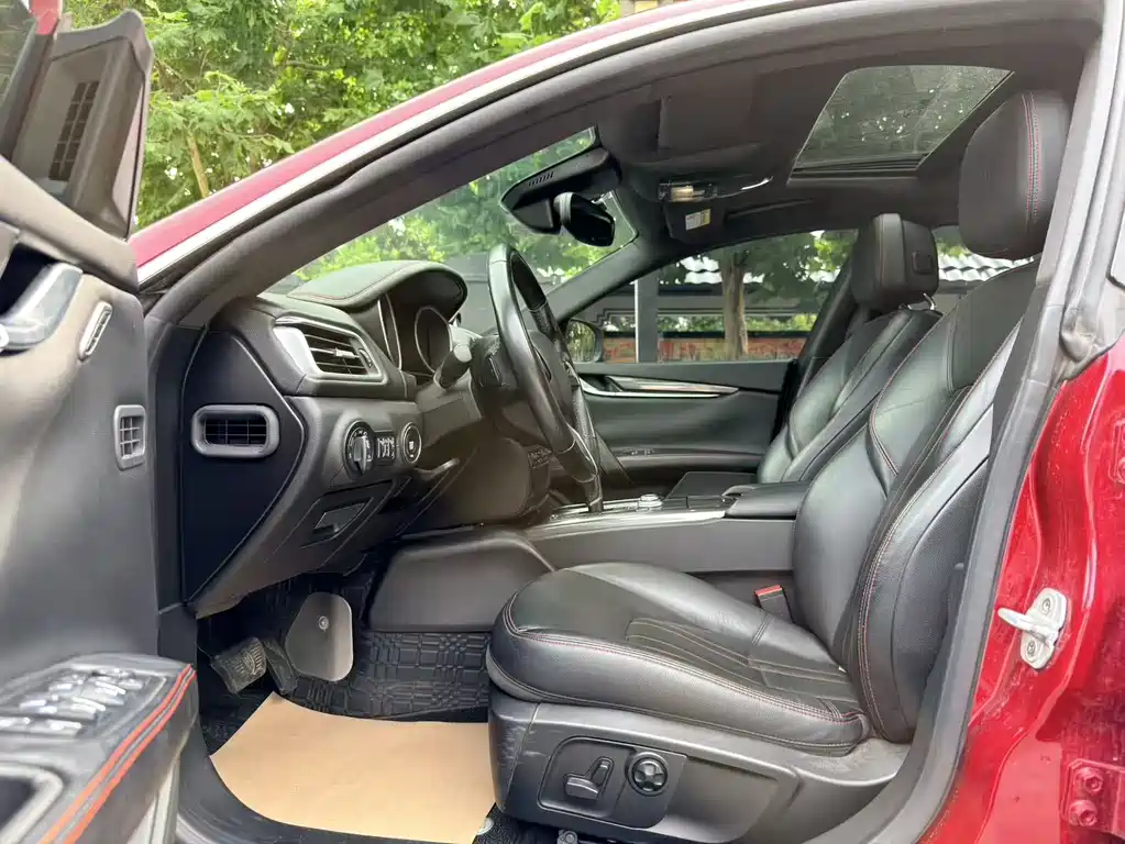 Ghibli Facelift 3.0 T Standard
