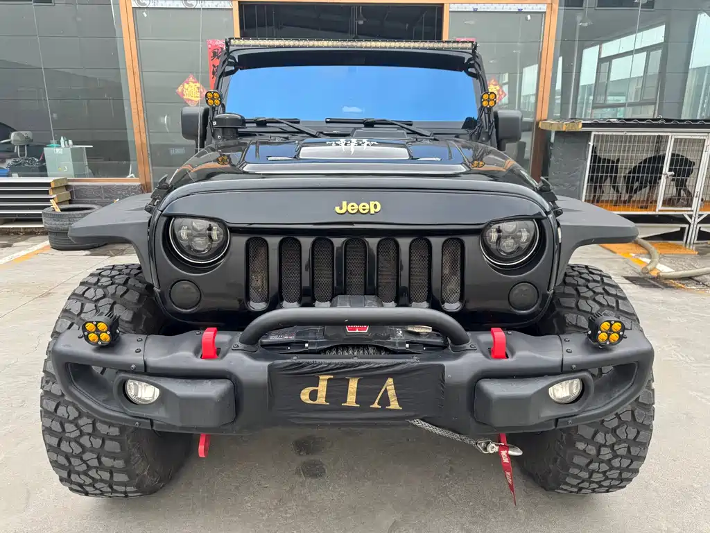 Wrangler 3.6 L Sahara 4-door